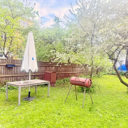 بيت للعطل Private House, Walk To Old Town, Garden And Parking تالين
