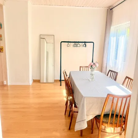 بيت للعطل Private House, Walk To Old Town, Garden And Parking تالين