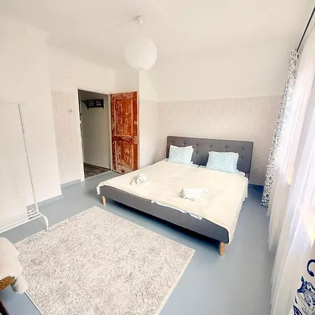 بيت للعطل Private House, Walk To Old Town, Garden And Parking تالين