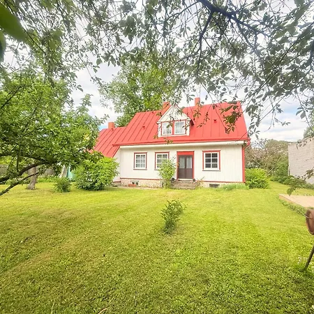 Private House, Walk To Old Town, Garden And Parking * Reval