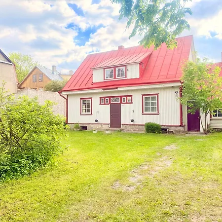 Private House, Walk To Old Town, Garden And Parking * تالين